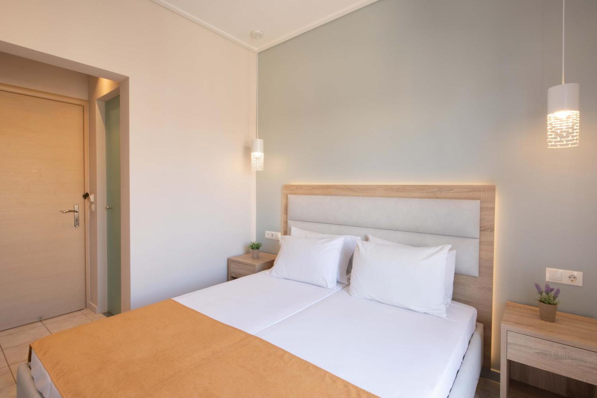 Hotel Rossis Meszongí Kültér fotó