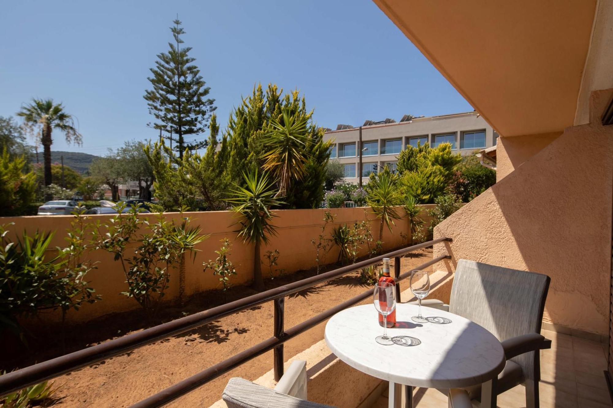 Hotel Rossis Meszongí Kültér fotó